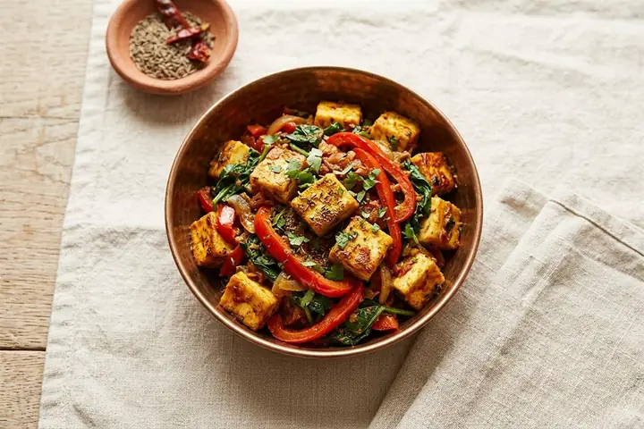 Paneer with peppers and spinach